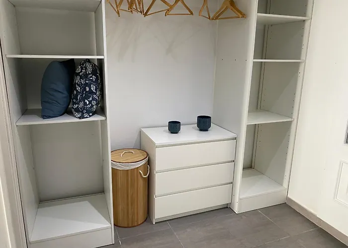 Simples E Simpático Horta (Azores)